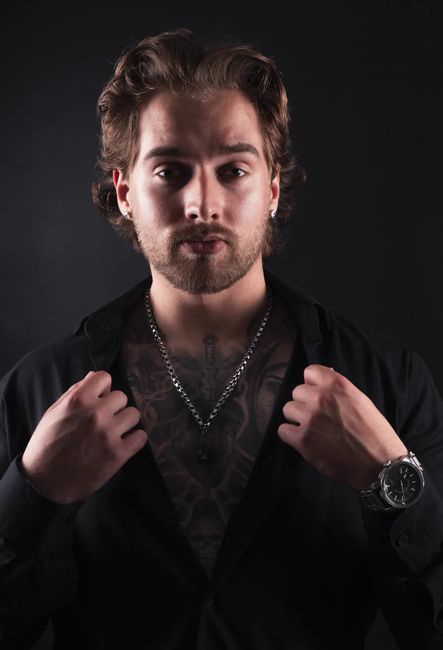 Ethan Brooks, barber